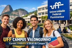Estudantes em campus universitário público no centro de Niterói, representando o Campus Valonguinho da UFF.