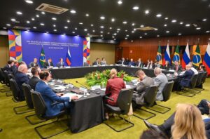 Brasil e Rússia ampliam intercâmbio acadêmico e oferecem novas oportunidades de vagas gratuitas em universidades para estudantes interessados em formação internacional