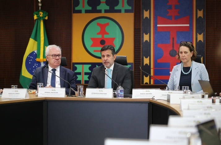 Governo revela que meio milhão de futuros professores estão prontos para lecionar e abre oportunidades para quem busca qualificação profissional na educação