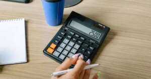Inep libera uso de calculadora para candidatos com discalculia no Enem 2026 e abre oportunidade de atendimento especializado para garantir acessibilidade nas provas