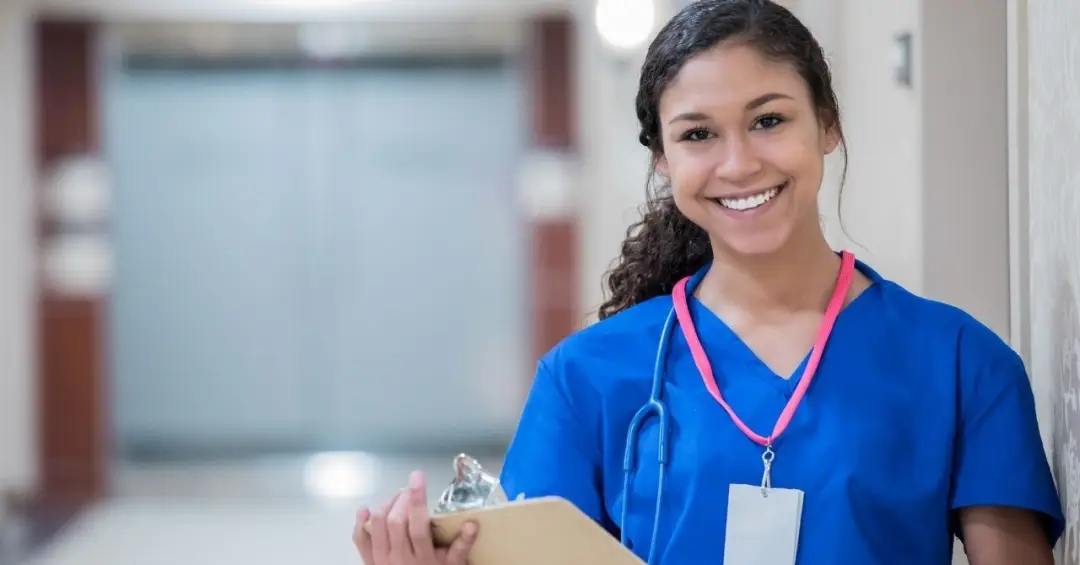 MEC anuncia novas diretrizes para graduação em enfermagem e transforma a formação de futuros profissionais da saúde com foco em competências práticas e interdisciplinares