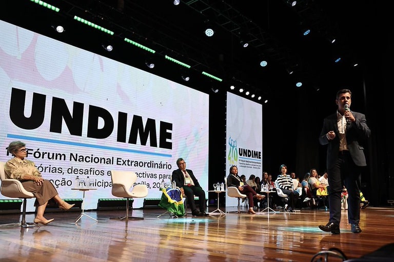 MEC garante espaço para troca de experiências em fórum nacional e promove oportunidades de qualificação para gestores da educação municipal