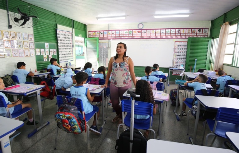 MEC lança guia sobre autodeclaração étnico-racial e garante melhorias na inclusão educacional com foco na equidade para estudantes brasileiros