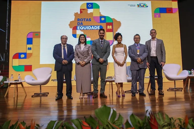 MEC promove encontro com prefeitos para garantir recursos e equidade na educação, abrindo novas oportunidades para gestores municipais