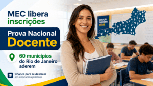 Professora sorrindo em sala de aula, com destaque para a Prova Nacional Docente e a adesão de 60 municípios do Rio de Janeiro.