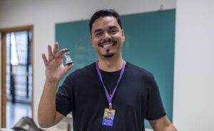 Educação de SP abre inscrições até 18 de junho para processos seletivos de professores dos Ensinos Fundamental e Médio, com salários de R$ 5.565 e gratificações de até R$ 2.120