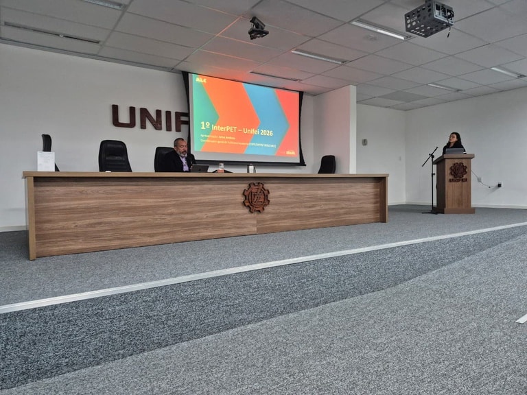 MEC participa de encontro na Unifei e revela novas oportunidades de formação e bolsas para estudantes do PET