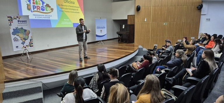 MEC promove encontro de articulação educacional em Curitiba e fortalece oportunidades de desenvolvimento para escolas e comunidades do Paraná