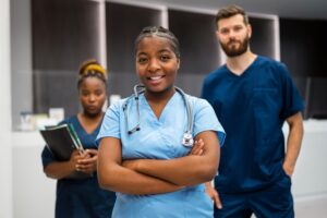 Ministério da Educação abre inscrições para Enare 2026/2027 e garante oportunidades em residência médica com novas regras e provas em 60 cidades brasileiras