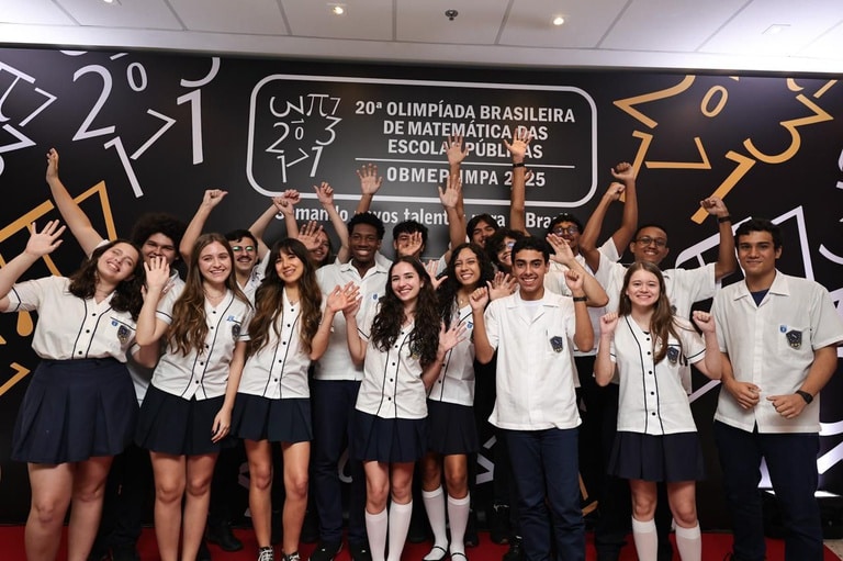 Ministério da Educação celebra conquistas da Obmep e premia 682 estudantes com medalhas de ouro, abrindo portas para novas oportunidades e carreiras na matemática
