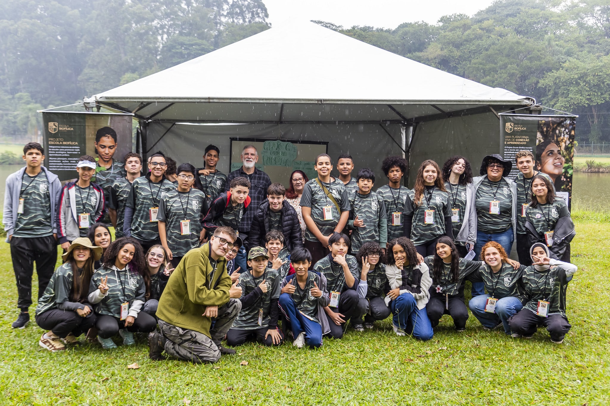 Projeto Escola Biofílica da Escola Estadual MMDC leva 36 alunos ao Avistar Brasil 2026 para apresentar mais de 250 espécies catalogadas e promover a conservação ambiental
