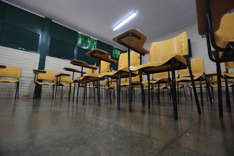 CNE lança diretrizes para garantir continuidade da educação em crises e cria oportunidades para escolas adaptarem processos de ensino