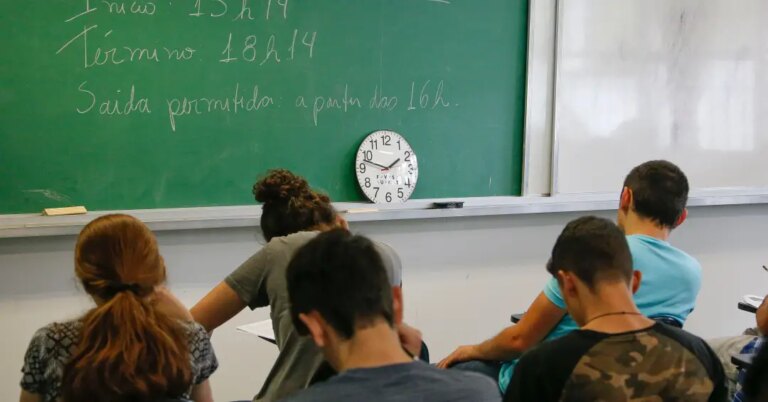 Fuvest 2027 libera isenção da taxa de inscrição e garante simulado presencial, oportunidade imperdível para quem busca uma vaga na USP