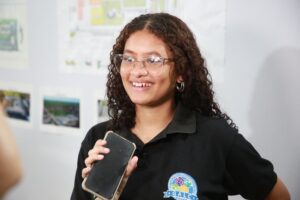 Governo libera acesso ao programa Pé-de-Meia e garante incentivo financeiro para estudantes do ensino médio público, promovendo a permanência escolar e novas oportunidades de aprendizado