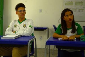 Governo retoma pagamentos do programa Pé-de-Meia com incentivos de até R$ 9.200 para estudantes e garante oportunidades de permanência na escola
