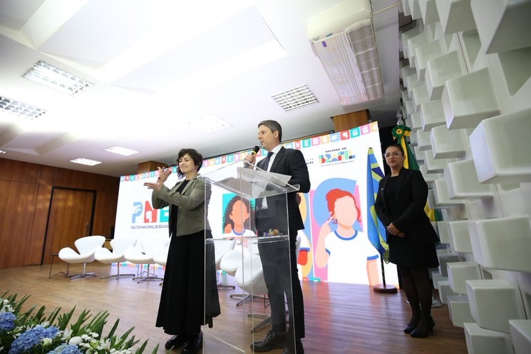 Ministério da Educação lança política nacional que garante formação em direitos humanos e transforma a educação básica e superior no Brasil